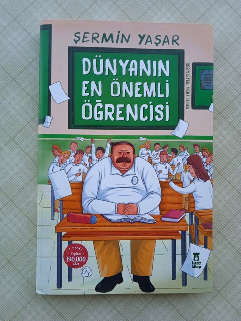 Dünyanın En Önemli Öğrencisi Şermin Yaşar Kitap