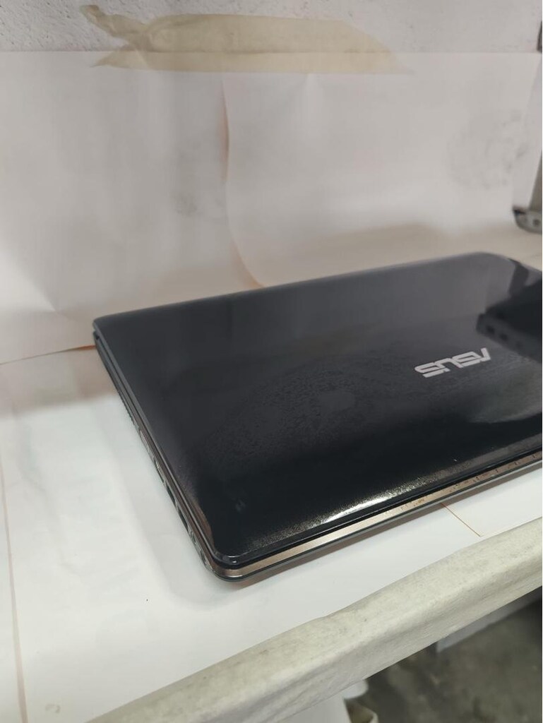 Asus intel i3 M380 3 GB RAM - 3