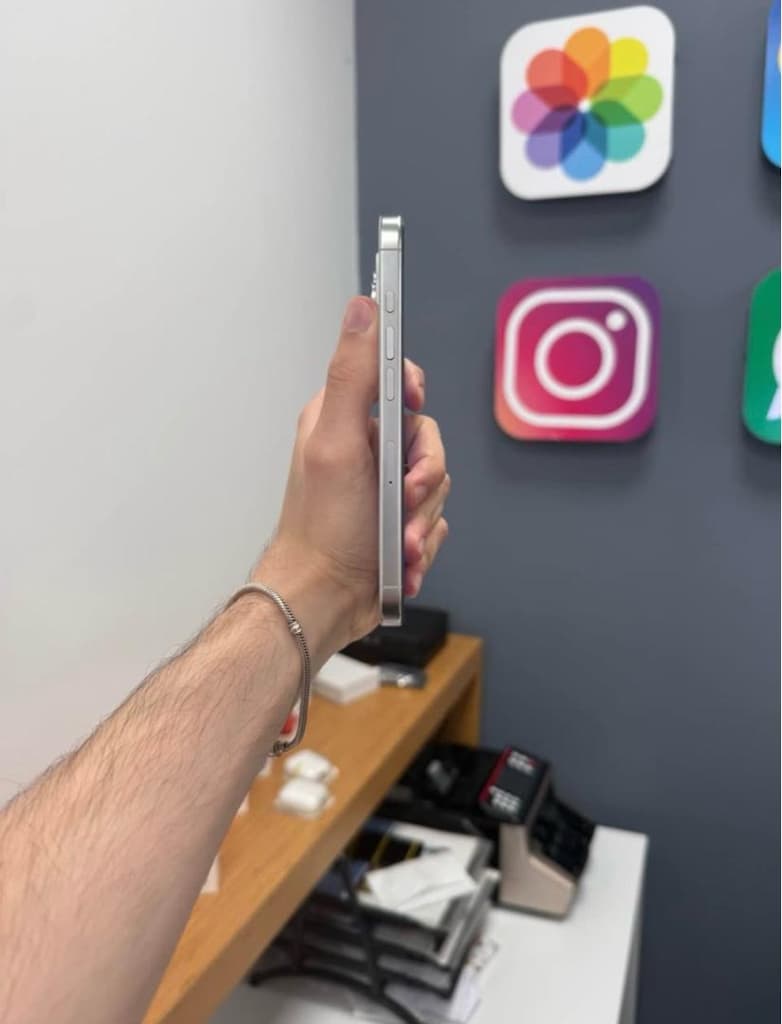 İphone 16 Pro 128 Gb Beyaz Renk - 3