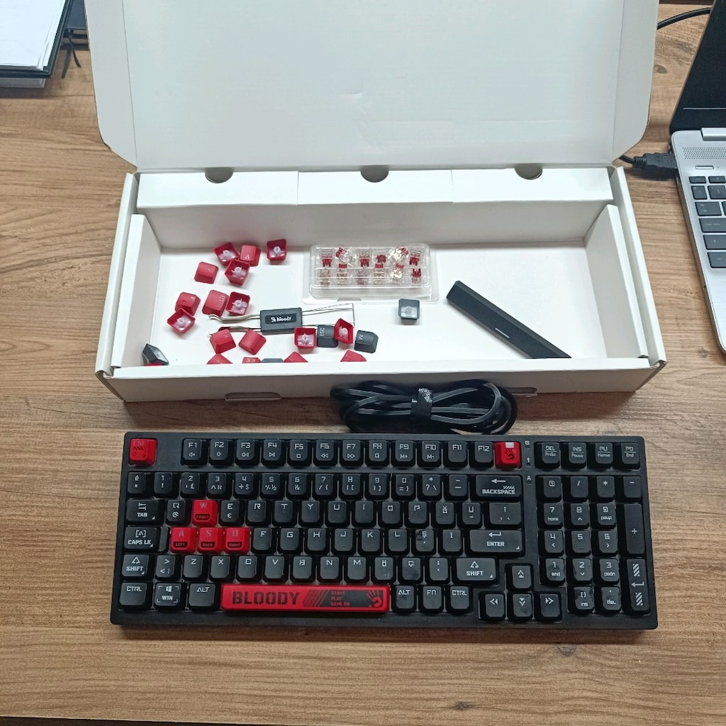 A4Tech Bloody S98 FIRE BLACK Hot Swappable Kablolu RGB Mekanik Gaming - 6