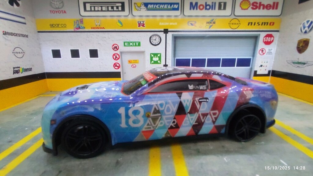 Camaro modeli pilli uzaktan kumandalı oyuncak - 5