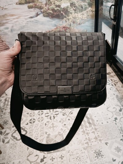 Louis Vuitton deri erkek çapraz çanta