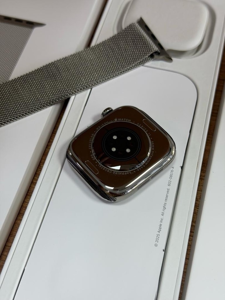APPLE WATCH 11 cellular titanyum - 11
