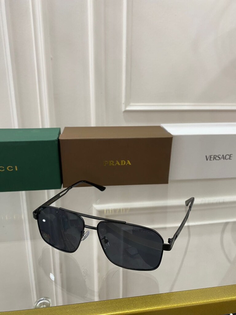 Louis Vuitton Siyah Güneş Gözlüğü