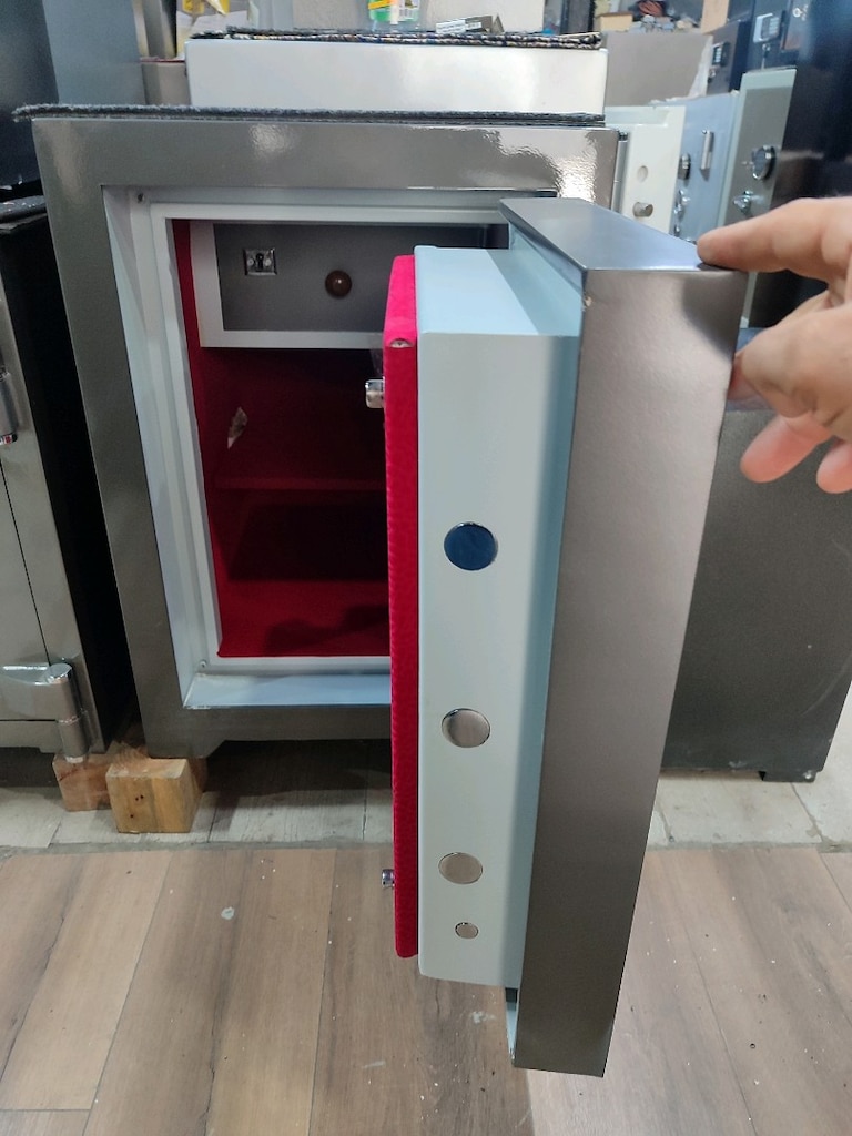 ÇELİK PARA KASASI 70CM ZIRHLI CAM TUZAKLI KALİTELİ İÇ DİZAYN - 2