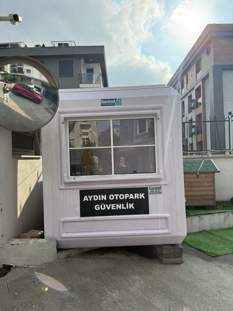 Beyaz Güvenlik Kulübesi - 3