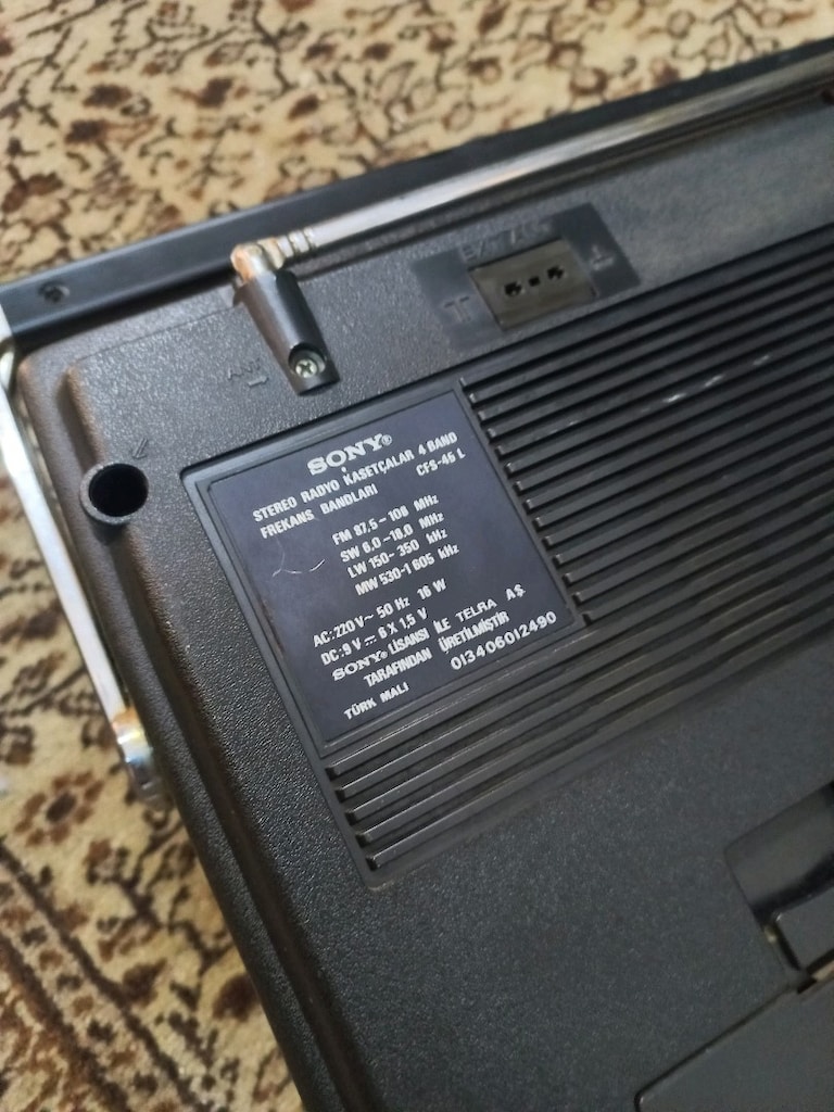 SONY Radyo Teyp - 8