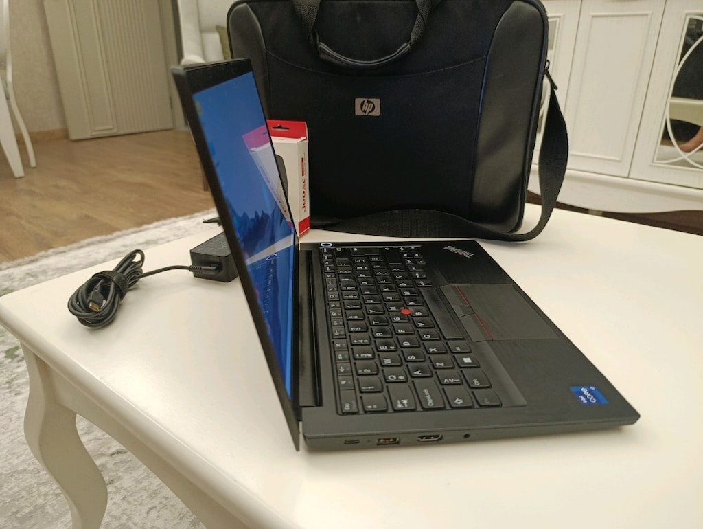 Lenovo ThinkPad E14 Gen 2 - i7 11. Nesil / 16 GB RAM / 256 GB NVMe - 3