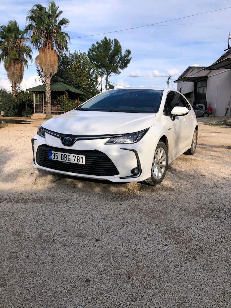 Toyota Corolla 1.8 hybrid dream e-CVT 2021 model - 3