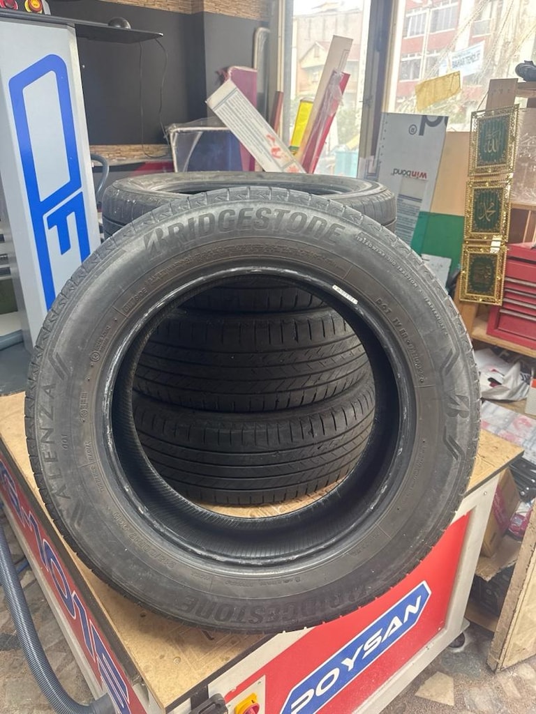 bridgestone alenza 215/60/R17 96H lastik