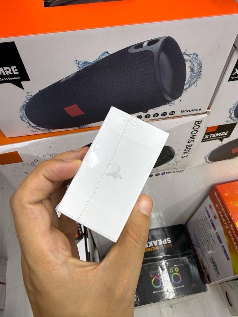 Apple AirPods Pro 3 Kablosuz Kulaklık - 7