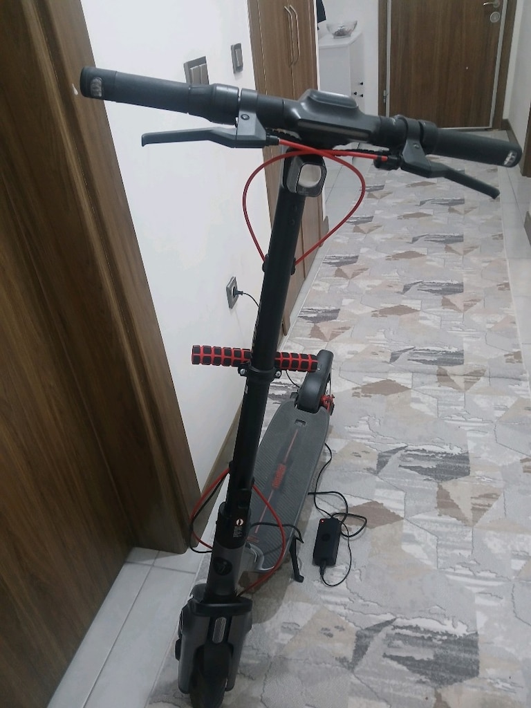 SEGWAY Ninebot F3 Pro 1200 W 70 km Menzil Elektrikli Scooter - 4
