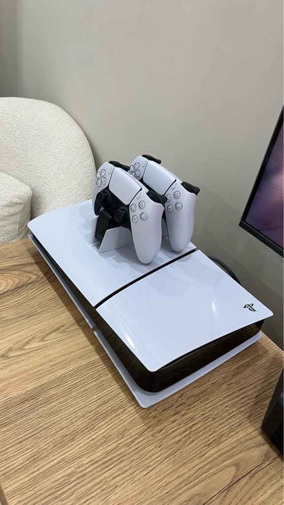 ps5 slim - 3