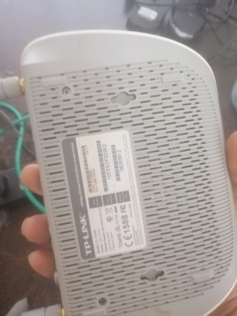 TP link. modem.2adet. - 5