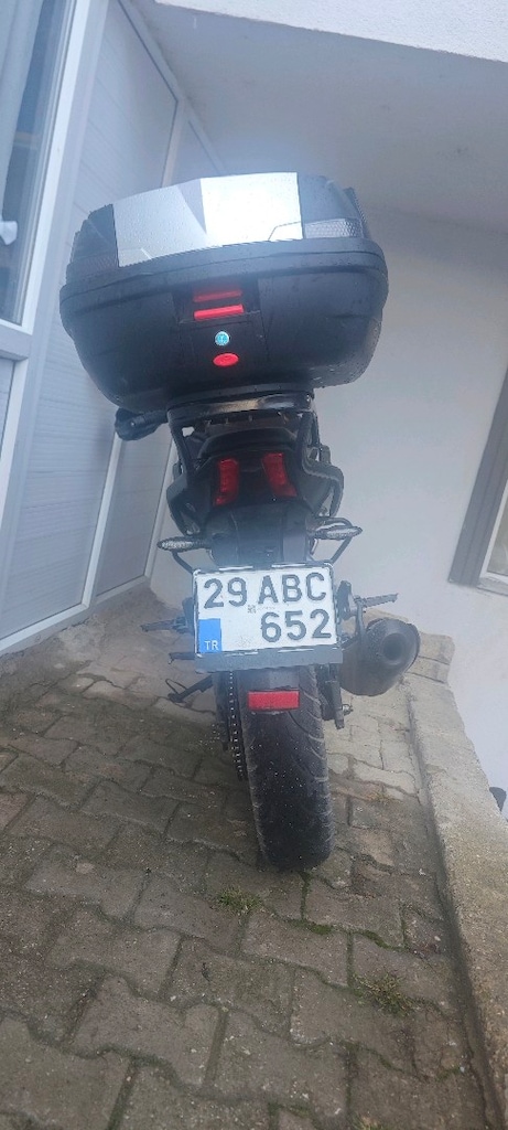 dominar D 400