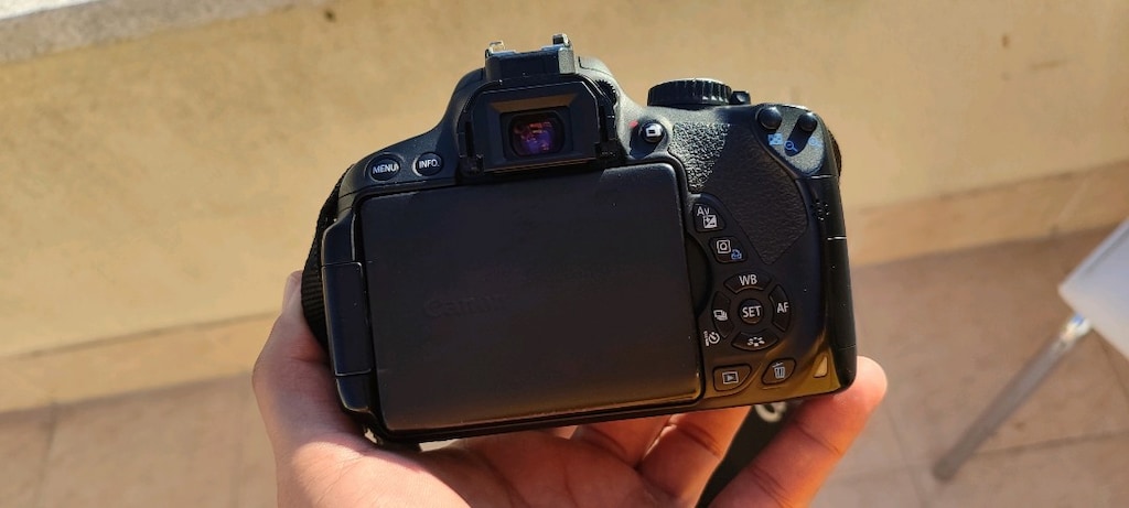 SATILIK CANON EOS 650 D - 7