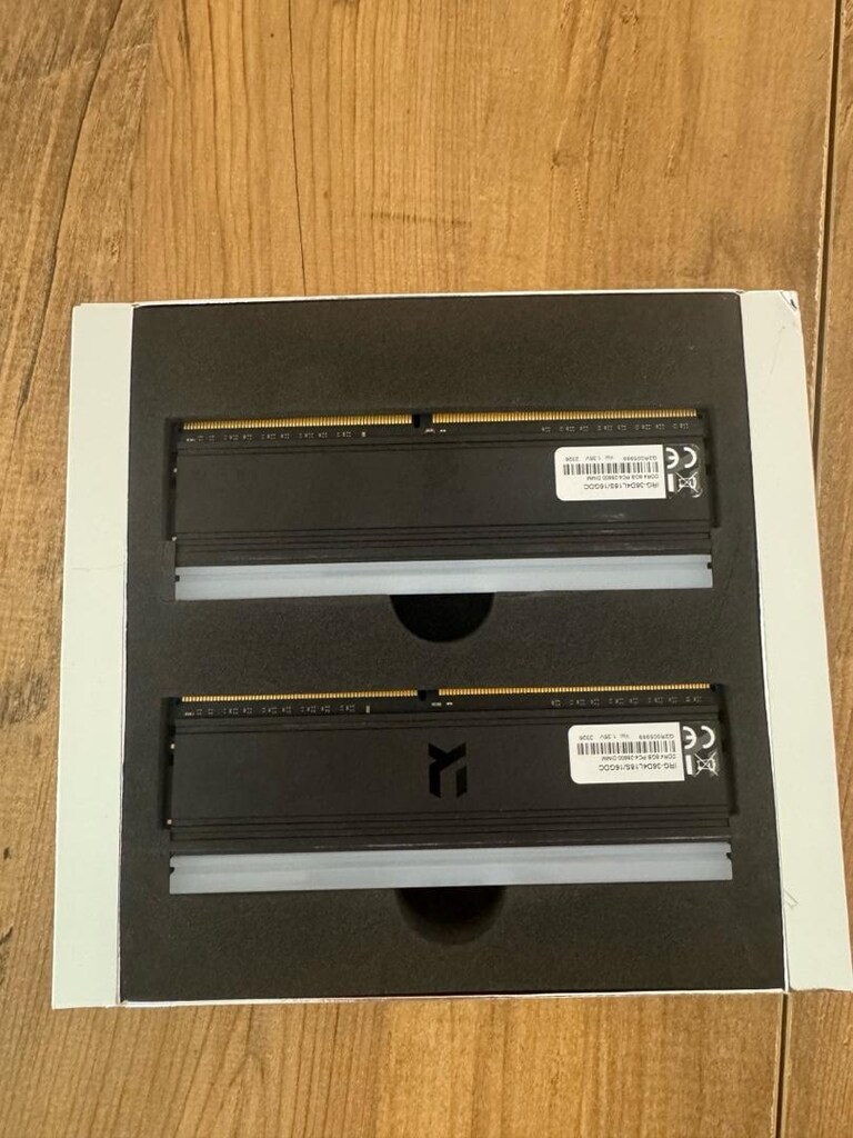 IRDM DDr4 3200 MHz 16 Gb Argb Ram!! - 3