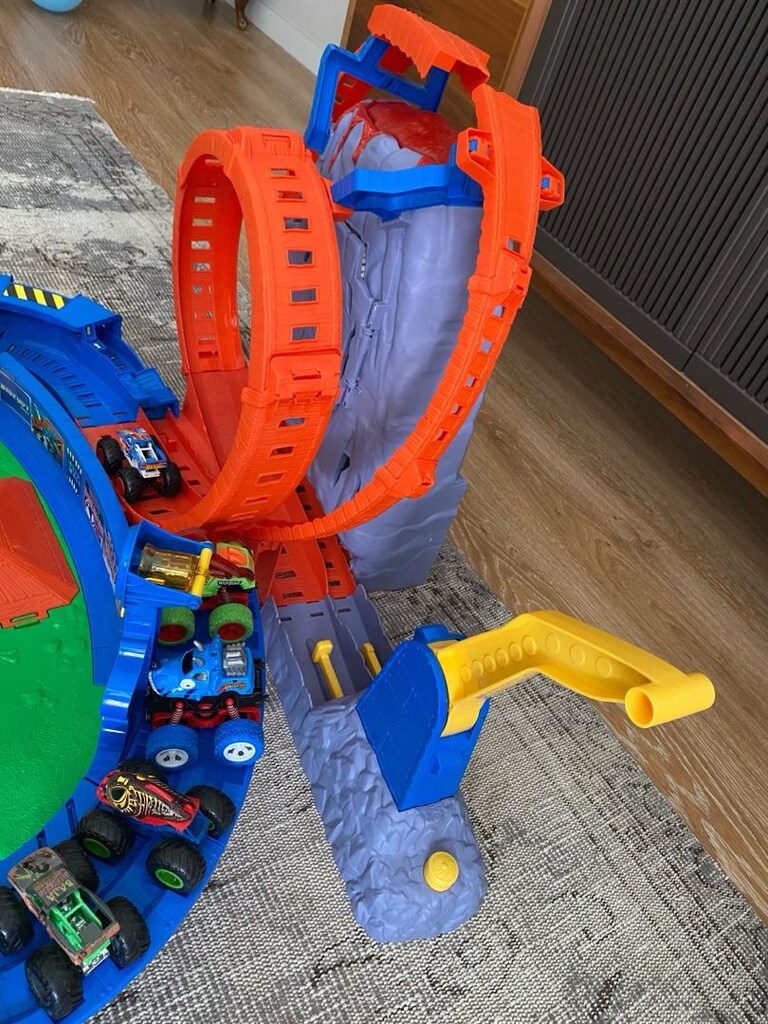 Hot Wheels Monster Trucks Volkanik Alan Macera Oyun Seti - 2