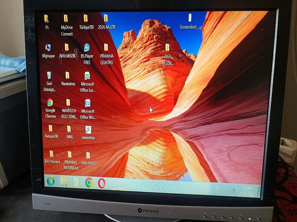 Neovo F-419 Monitör 19" VGA Dvi .pixel - 8