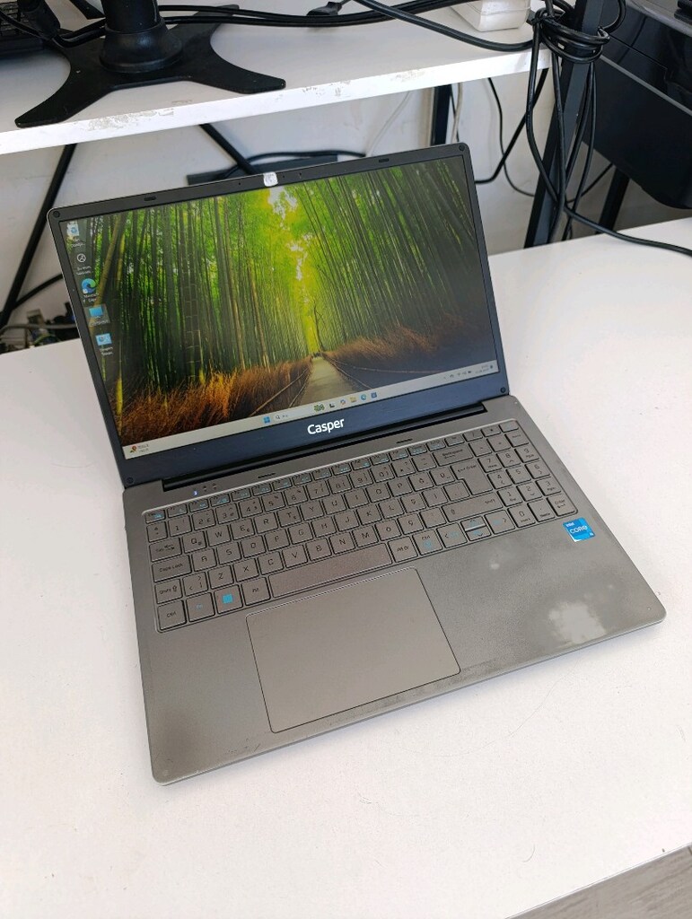 Casper Laptop i5 - 4