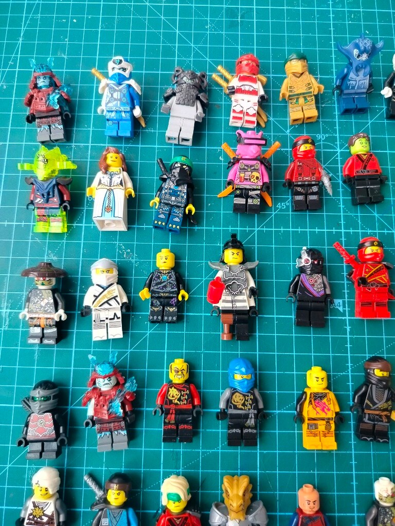 lego minifigürler 62 adet - 2