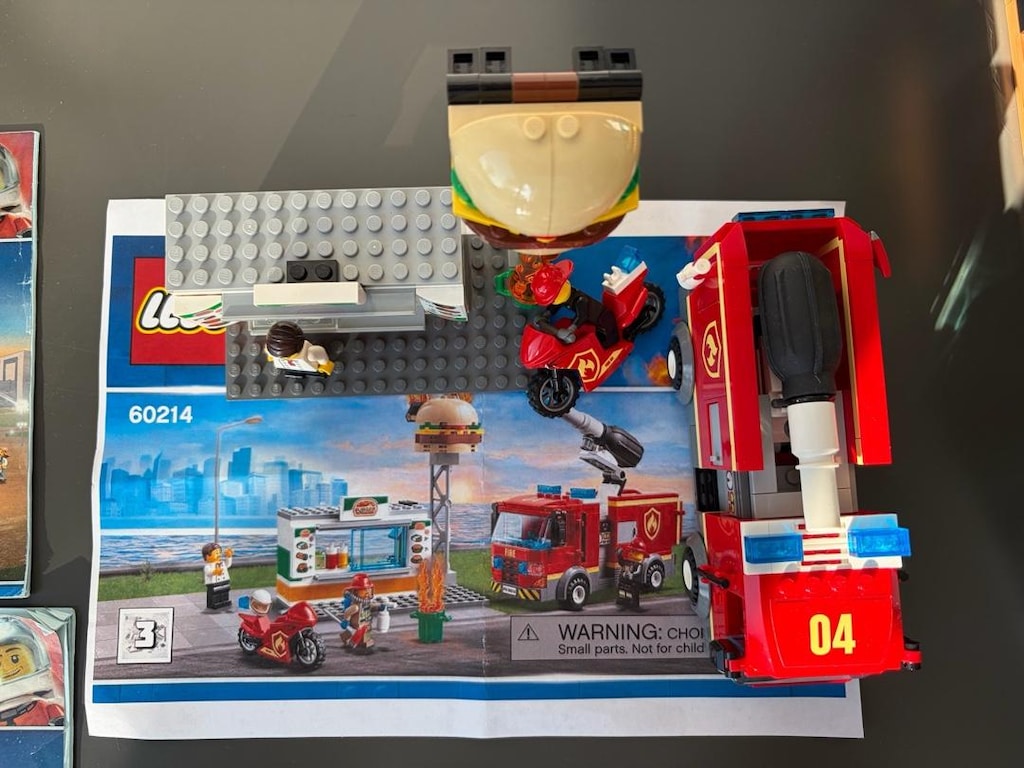 LEGO 60214 - 5
