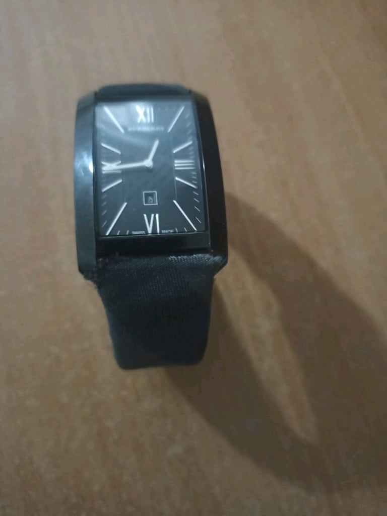 Burberry BU1081 Erkek Kol Saati - 4