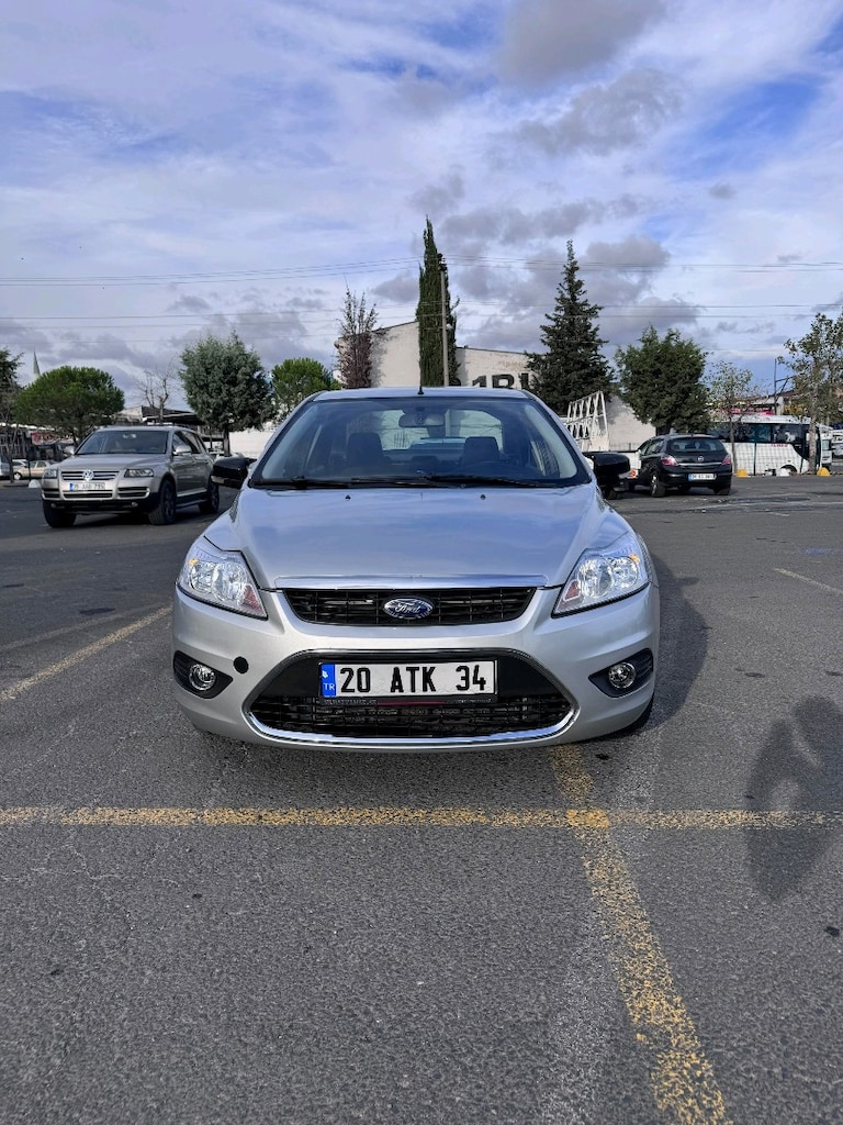 FORD FOCUS 2010 TREND X - 2