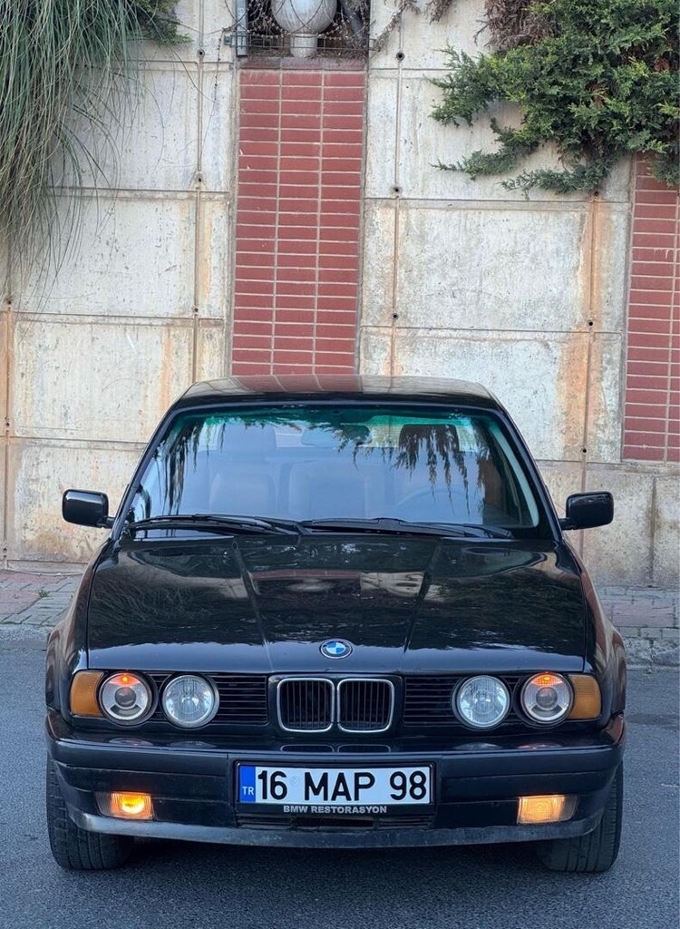 Acill !.. BMW E34 520i '93 DiamantSchwarz M50B20 Manuel Business - 6