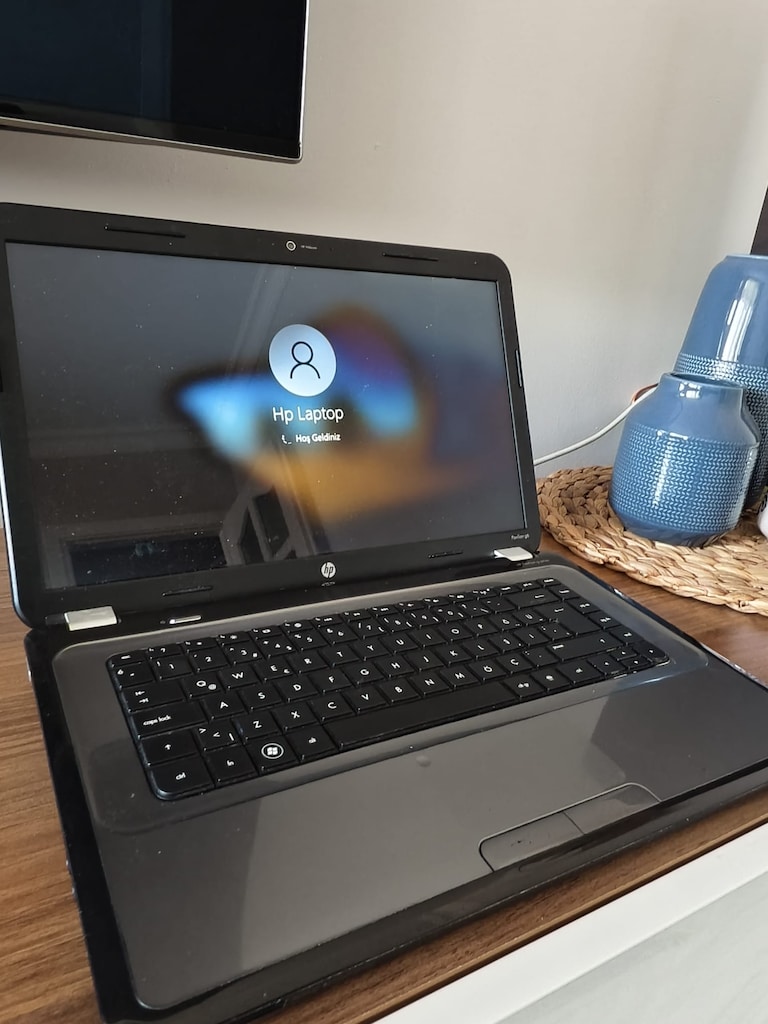 HP LAPTOP - 5