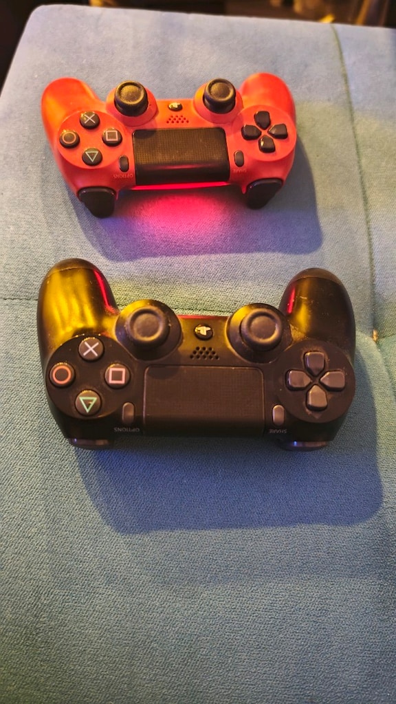 PlayStation 4 pro 1tb - 5