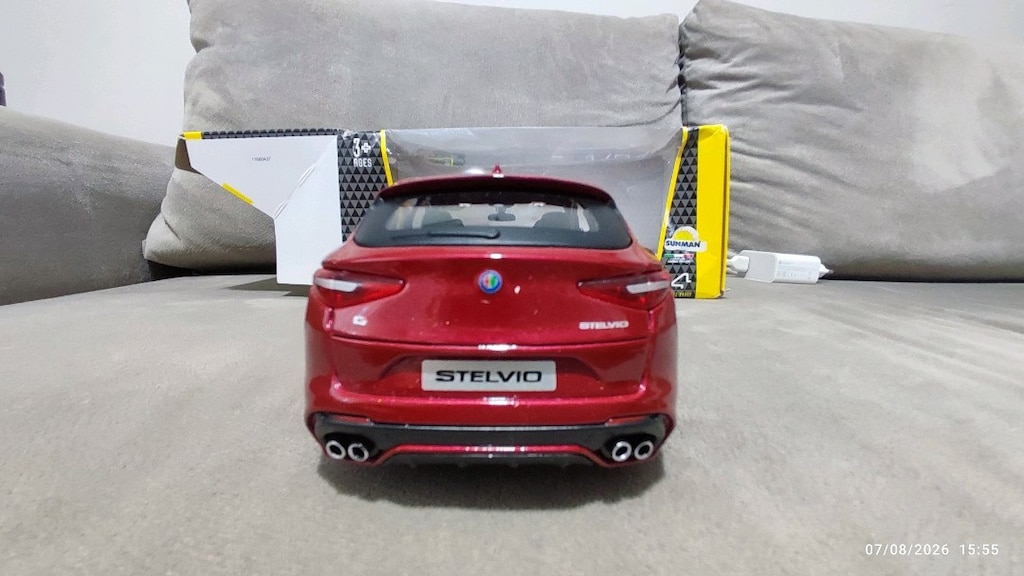 Alfa Romeo Stelvio Hatcback modeli metal diecast araba - 6