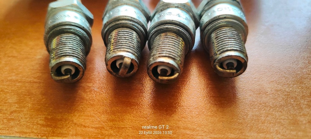 SIFIR Amerikan Malı Klasik Vosvos Buji Seti (4 Atlas Buji + 4 Pipo Kıl - 4