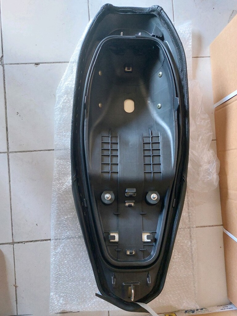 HONDA PCX 125 KARBON SELE koltuk - 2020 sonrası ve deluxe 2025 uyumlu - 4
