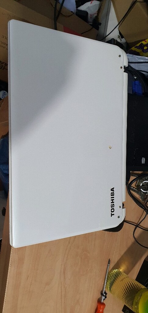 Toshiba i5 laptop - 4
