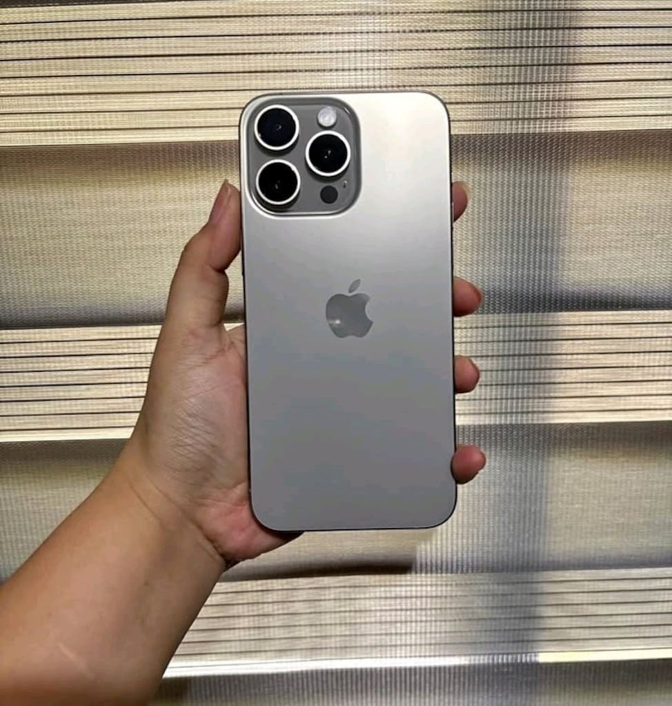 İLK SAHİBİNDEN İPhone 15 PRO MAX