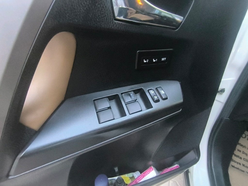 Sahibinden Rav4 Hybrid Otomatik Premium Plus - 12
