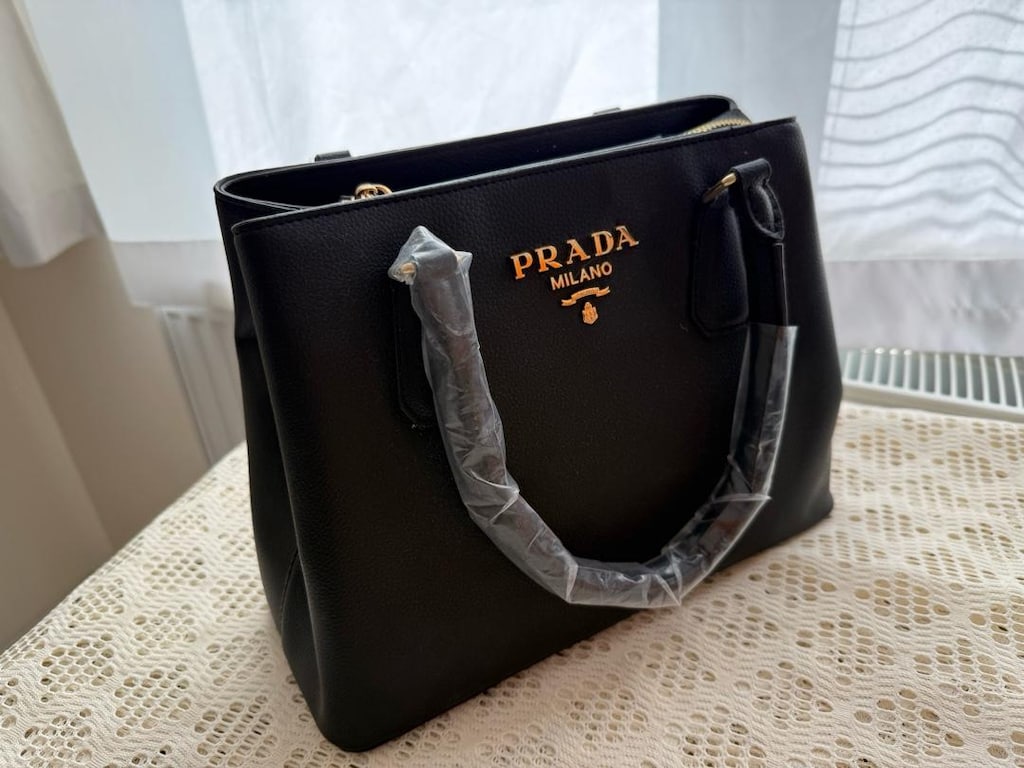 SATILIK PRADA ÇANTA İHRACAT FAZLASI