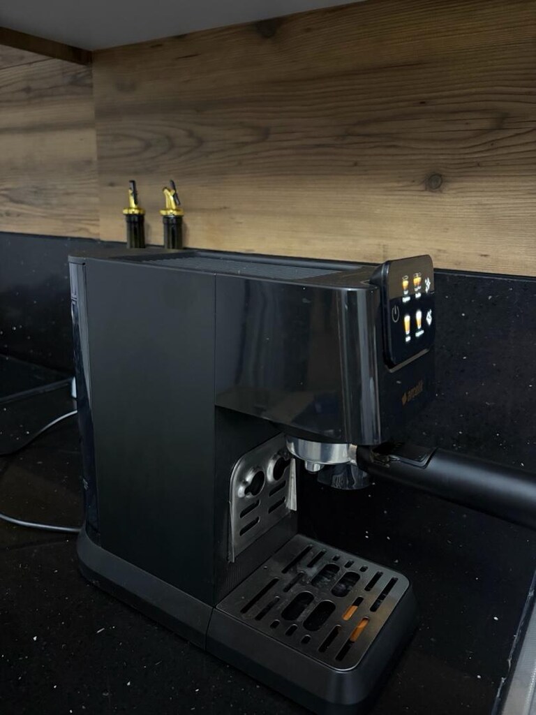 Arçelik Imperium Barista EM 3353 Yarı Otomatik Espresso Makinesi - 3