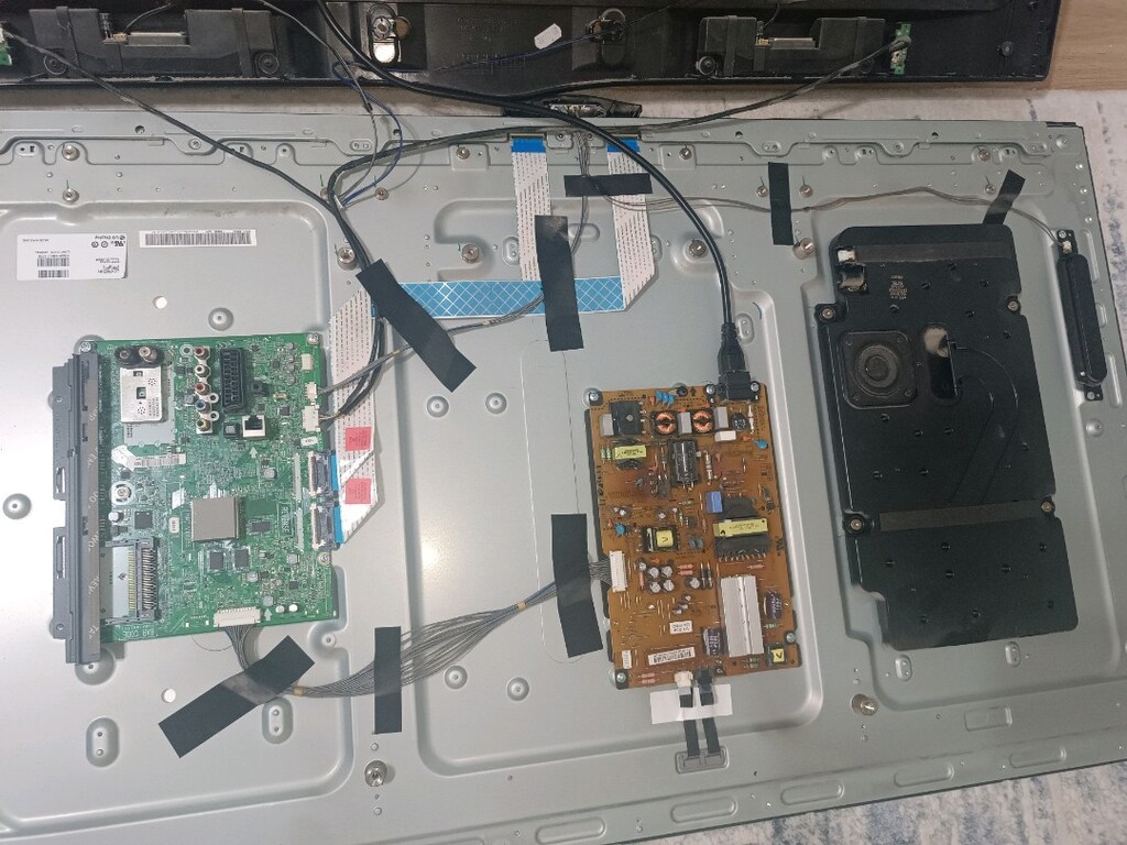 Lg TV ekran kırık - 8