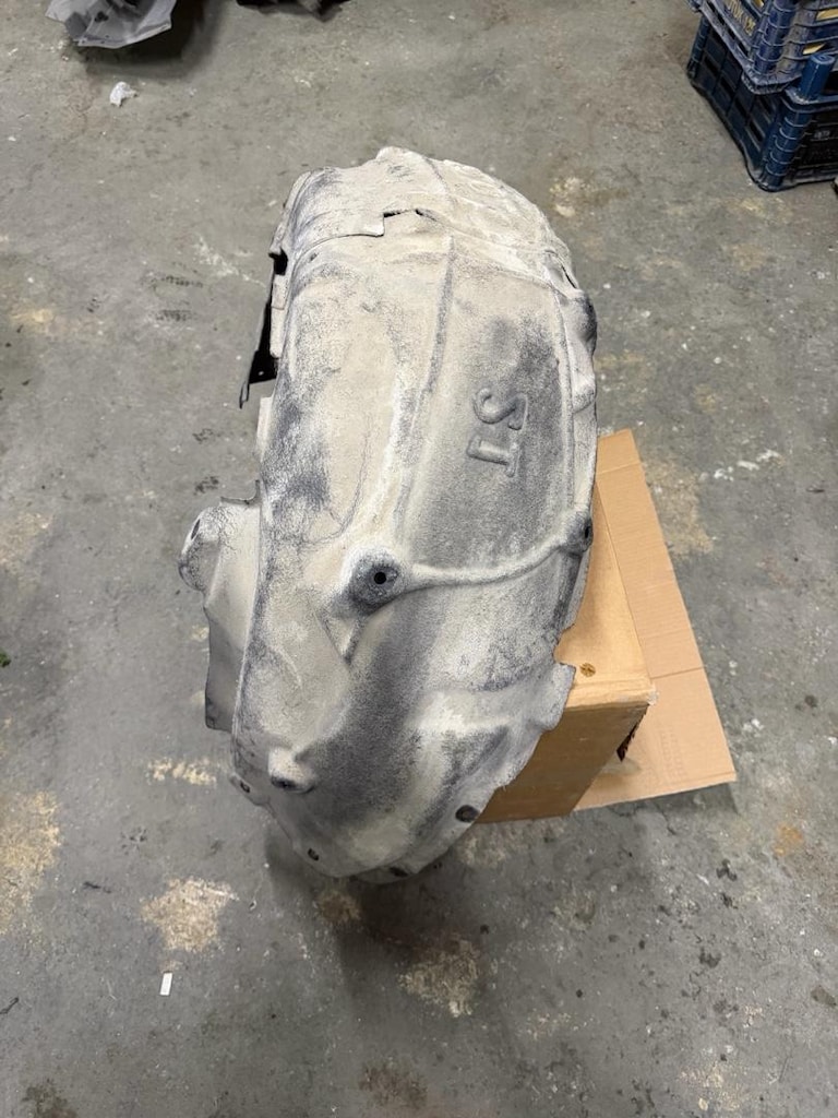 BMW G20 G21 sağ arka çamurluk Davlumbazı çıkma orjinal 7340930 - 2