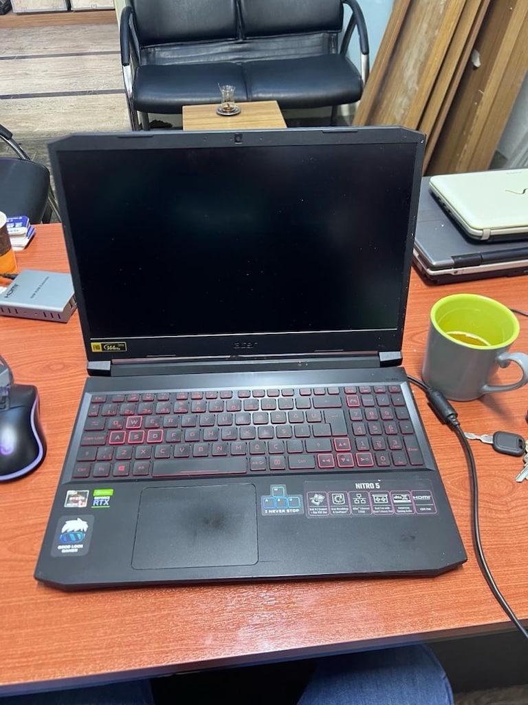ACER GAMİNG LAPTOP - 2