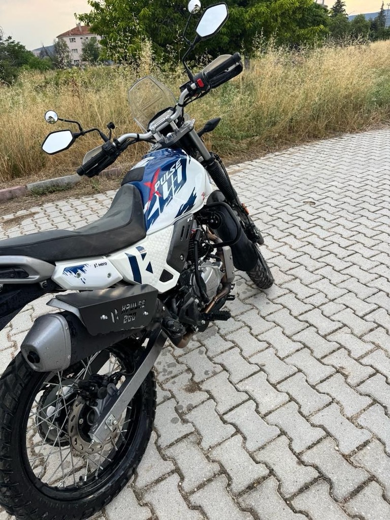 Hero Xpulse 200 4Vpro -1274 Km - 3