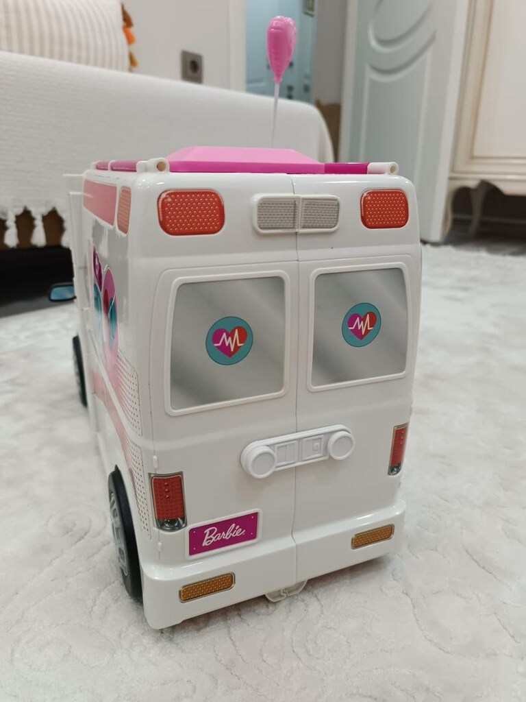 orjinal barbie ambulans - 14