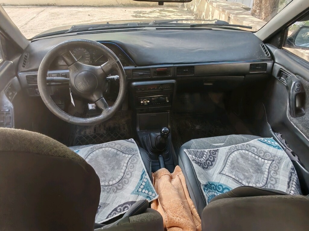 Mazda 323 - 7