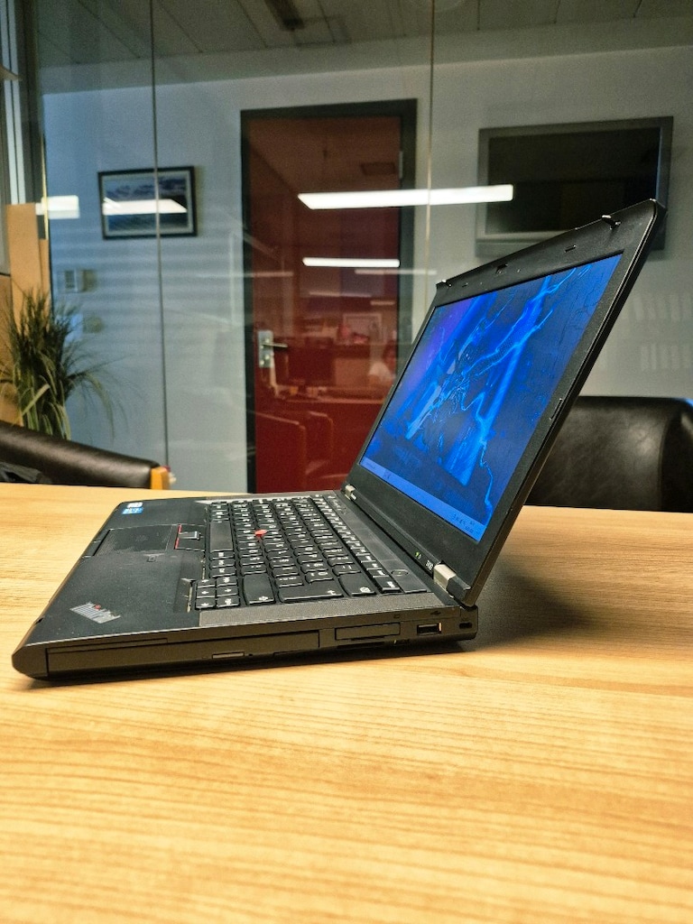 Laptop LENOVO i5 İşlemci 240GB SSD 6GB Ram Pili Sağlam Bilgisayar - 4