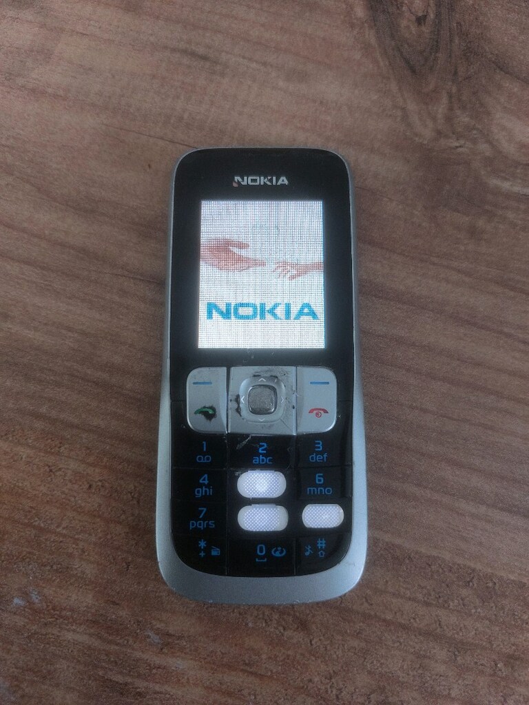 Nokia 2630 tuşlu cep telefonu. pili sıfır orjinal değiştim. - 2