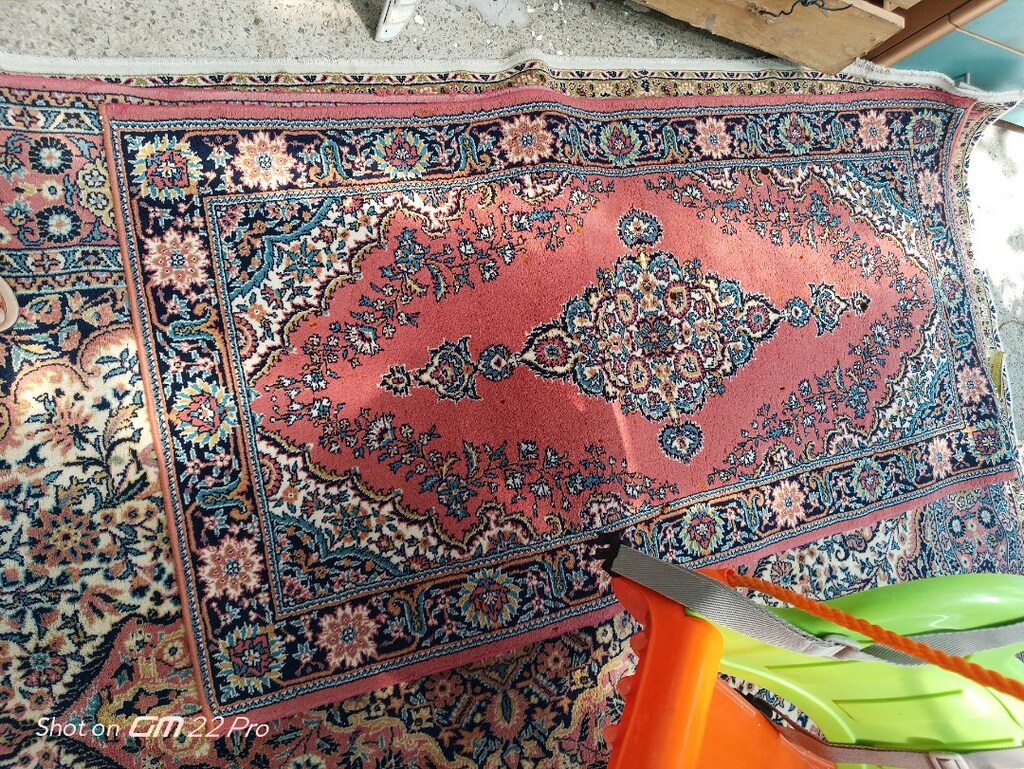 beş adet eski model halı üç adet küçük boy halı - 3