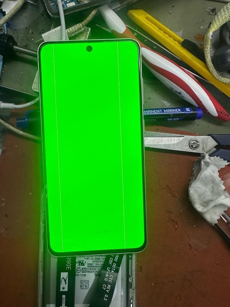 Samsung s21 FE orijinal çizgili ekran - 3