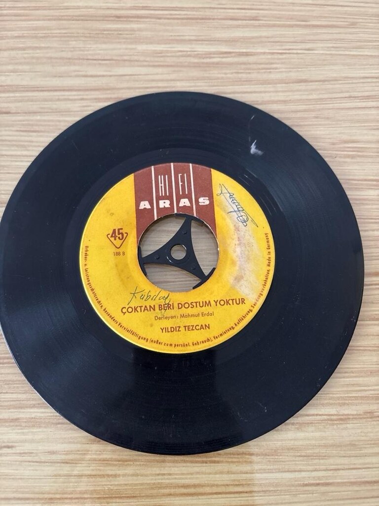 Yıldız Tezcan 45’lik plak - 2